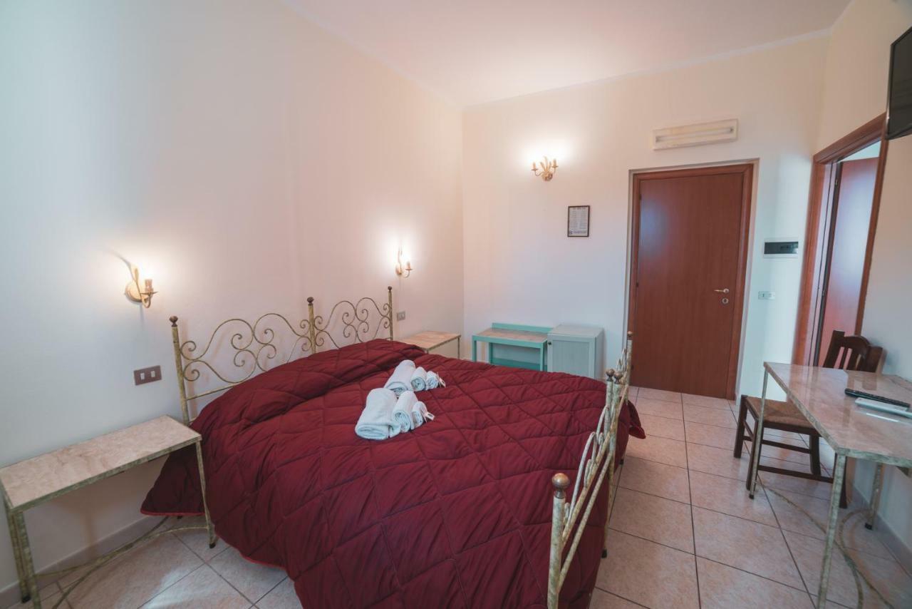 Villa Alberta Hotel Pula Extérieur photo
