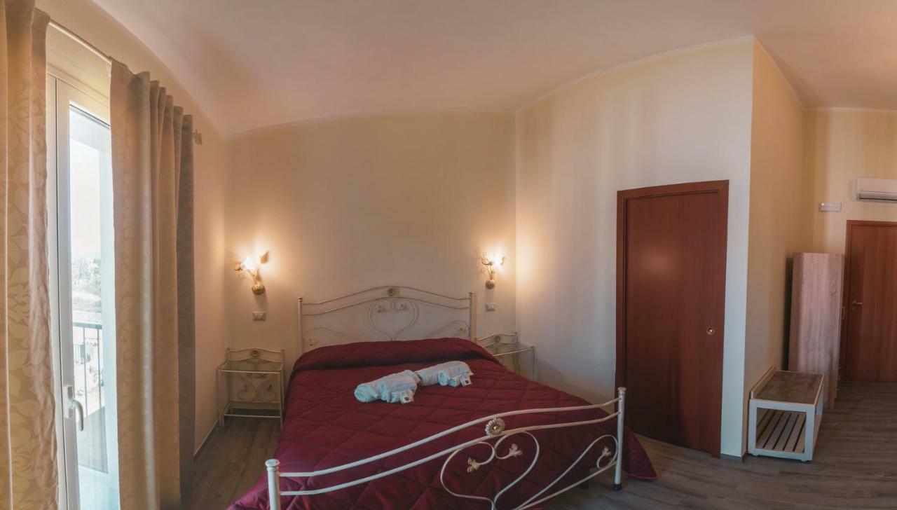 Villa Alberta Hotel Pula Extérieur photo
